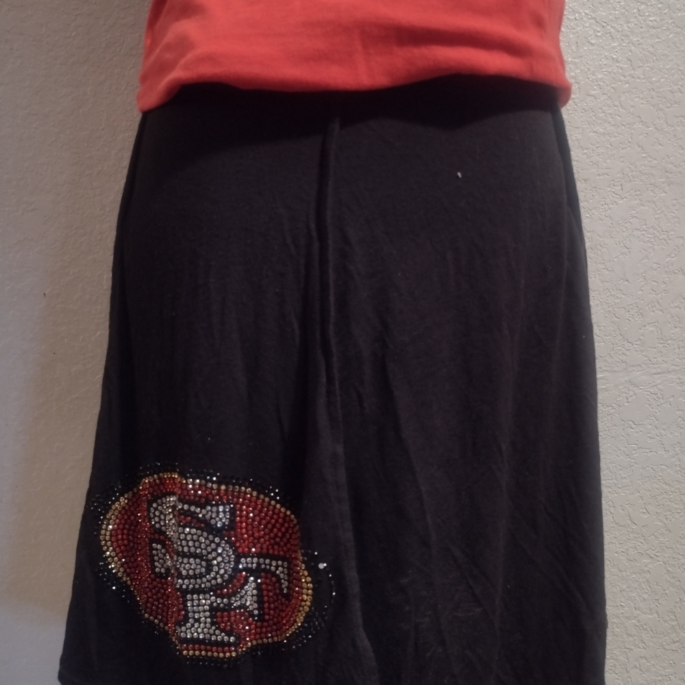 San Francisco Forty Niner ( 49ers) glitter sequin black skater skirt. Max Studio